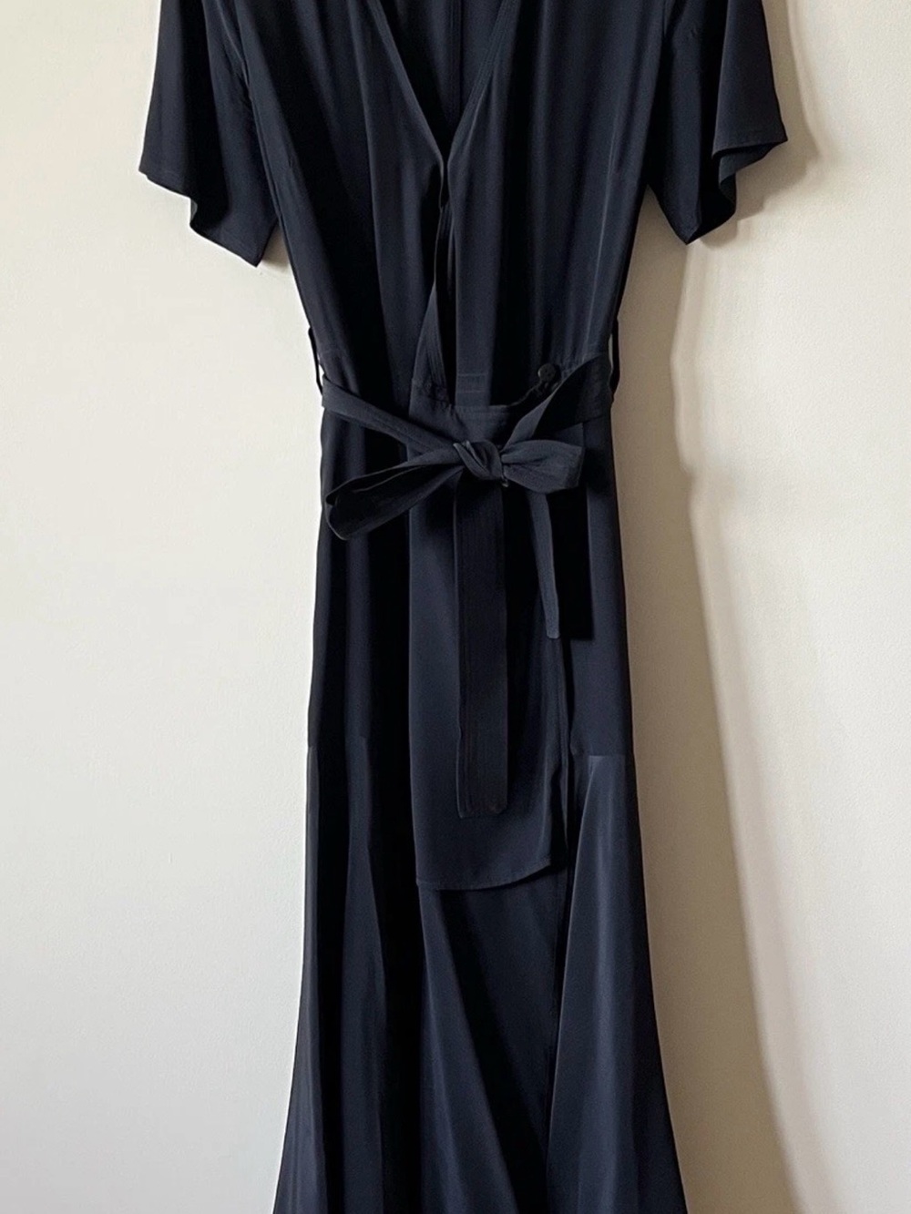 A.L.C Dress Cora Midnight Black Silk Dress With Belt Asymmetrical Size 8 - Picture 2 of 2